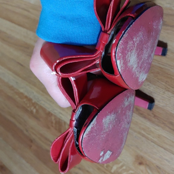 Paris Hilton 🥳 HOST PICK🥳 Vintage Red Bow Open Toe Heels 6 - Picture 5 of 16